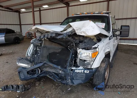 2016 Ford F-250 Xl из США, поврежденный, VIN 1FT7W2A69GEC61717